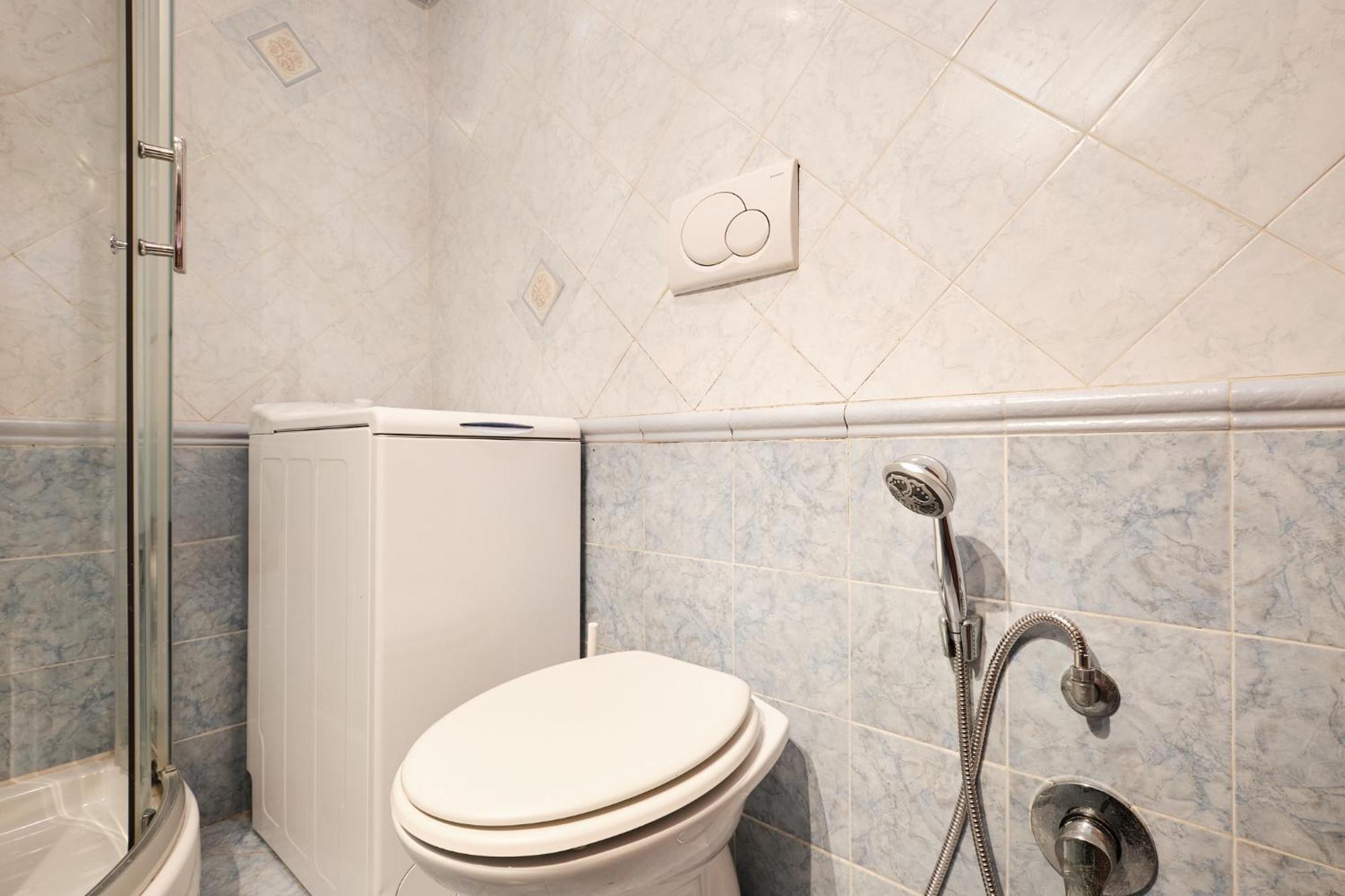 Colosseum 3 & 4 Bathrooms With Garden * Rome
