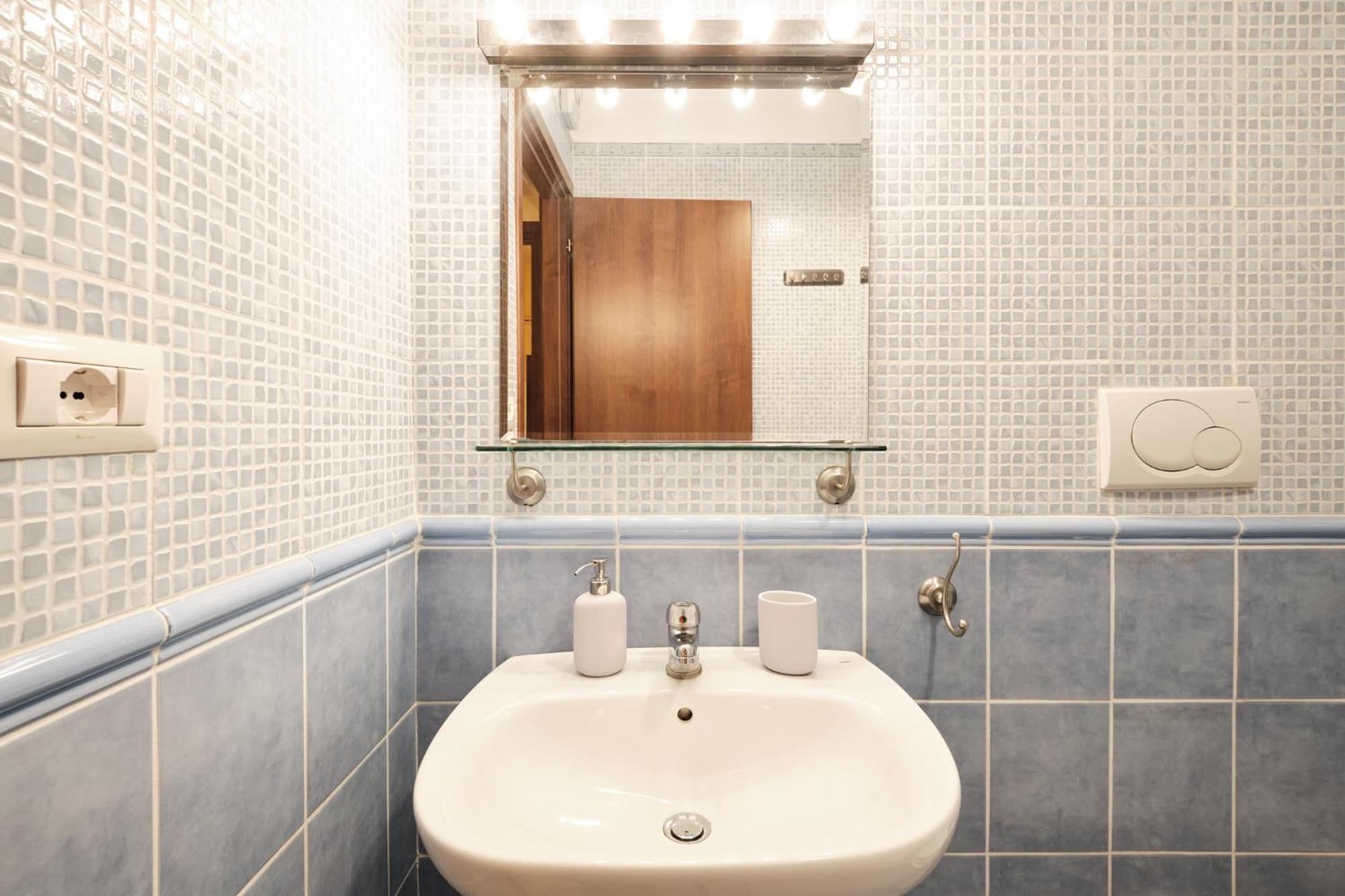Apartment Colosseum 3 & 4 Bathrooms With Garden Rome